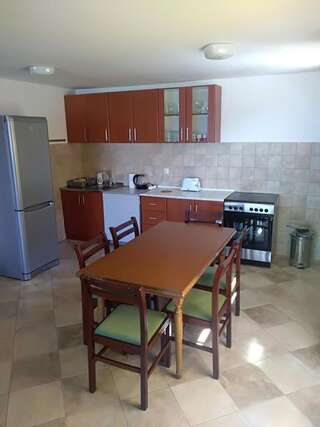 Апартаменты Apartments Villa Čučuk Будва Апартаменты с 2 спальнями и балконом-25